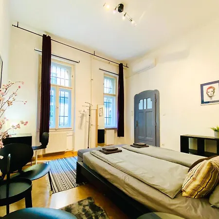 Spacious Family Friendly 2Br Downtown Apt Ac - Deco House * Budapeszt