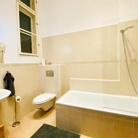 Deco House -family-friendly 2br Downtown Ac Apartamento Budapest
